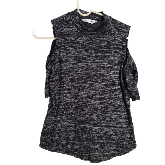 Trendyland Tops - Cold Shoulder knit top trendyland